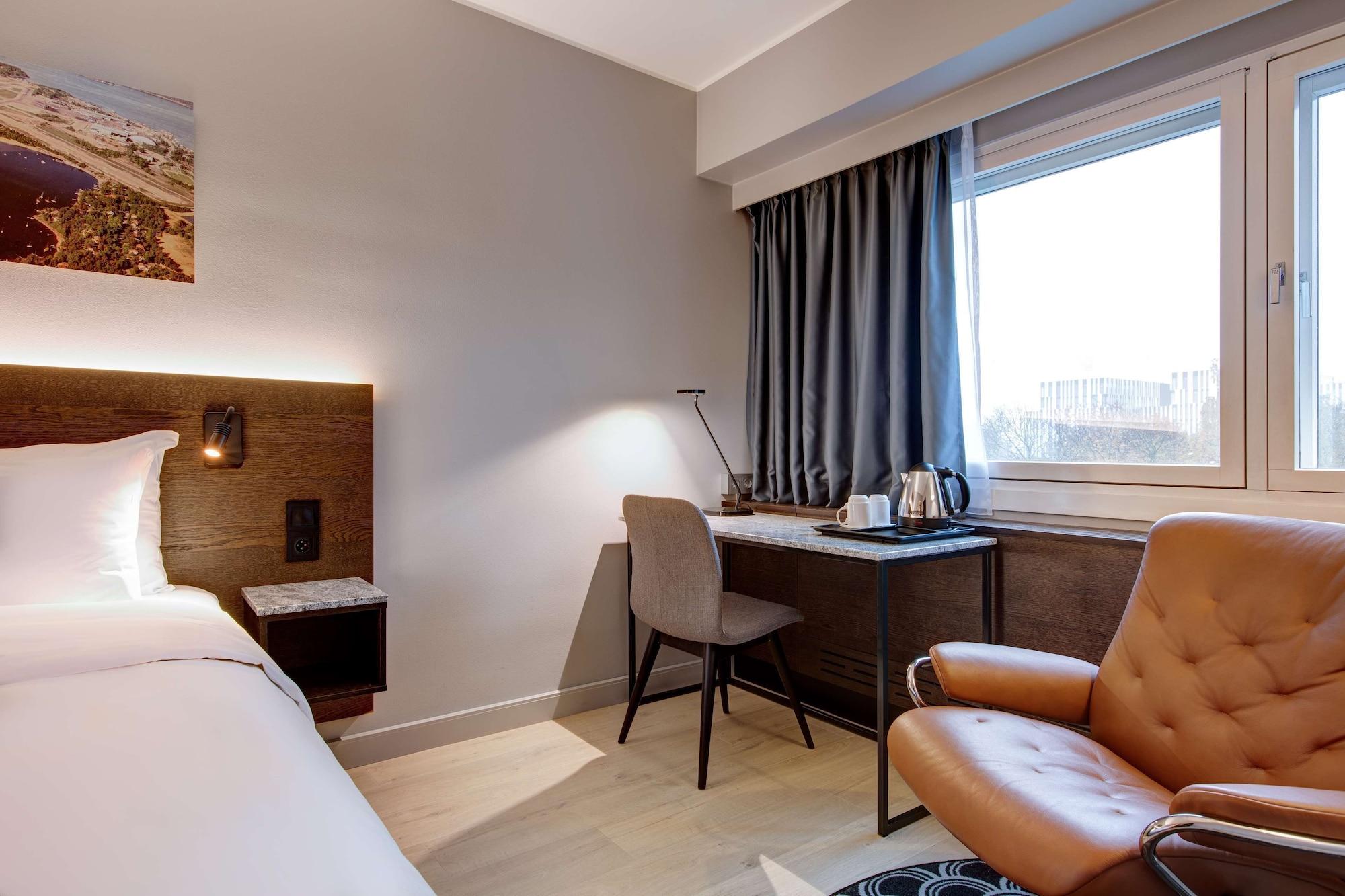 RADISSON BLU PARK HOTEL, OSLO ФОРНЕБУ 4* (Норвегия) - от 7842 RUB | NOCHI